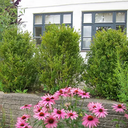 Bed & Breakfast Provstegarden Hovedgard