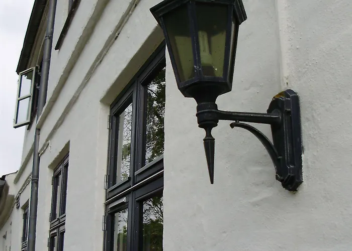 Provstegarden Bed and Breakfast Hovedgård